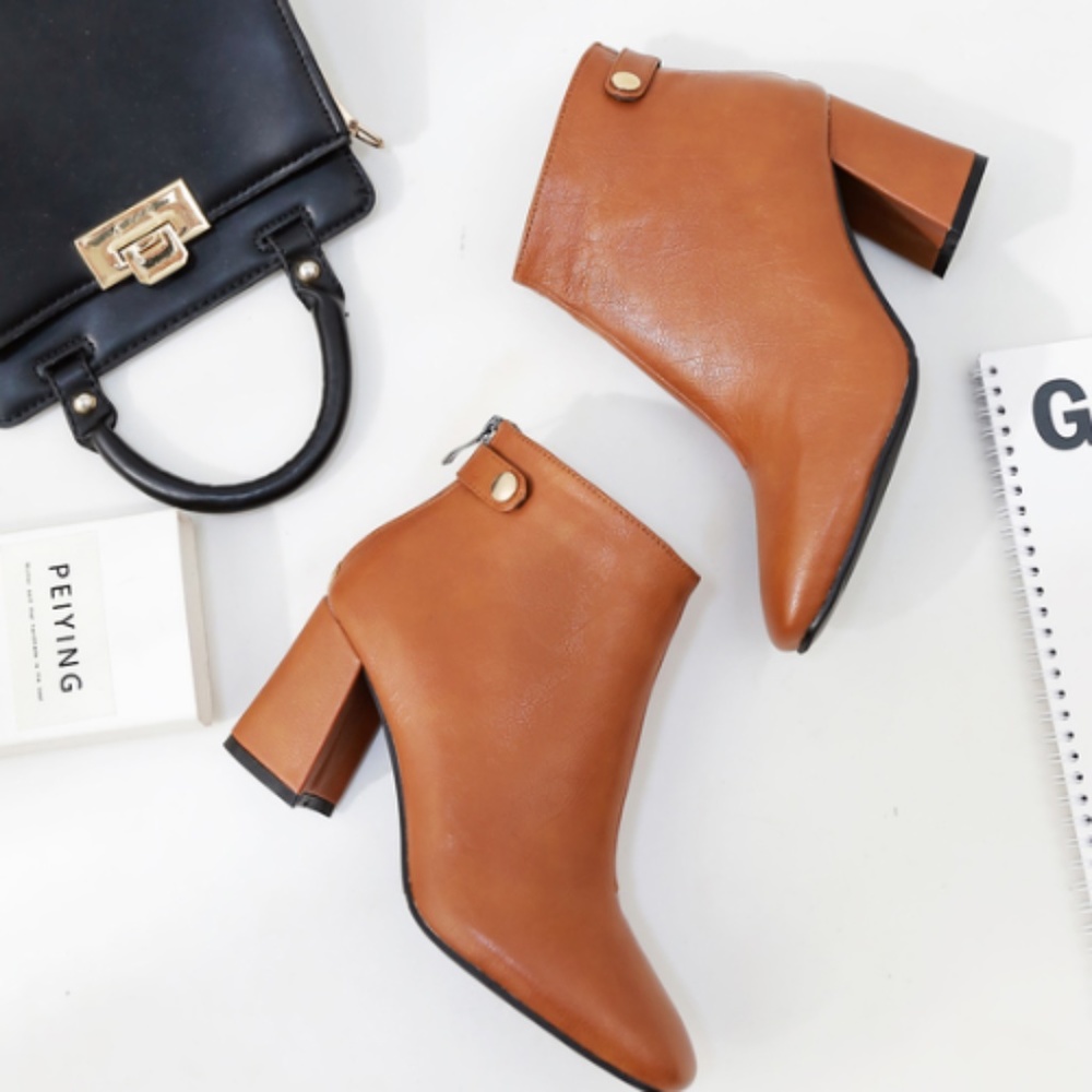 Size 8 Brown Ankle Boots